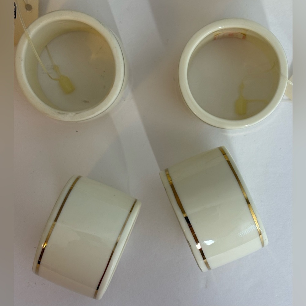 NAPKIN RINGS (BONE CHINA) - Picture 5 of 6